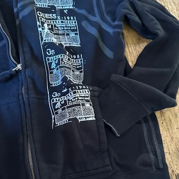 Guess Black Graphic Jacket.        F - Picture 4 of 9